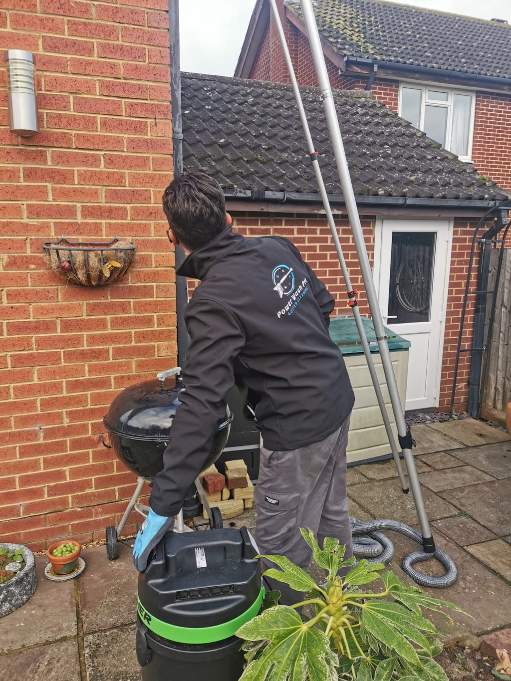 Gutter-Cleaning-Long-Crendon-HP18 0