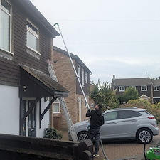 Gutter-Cleaning-Service-in-Haddenham 0